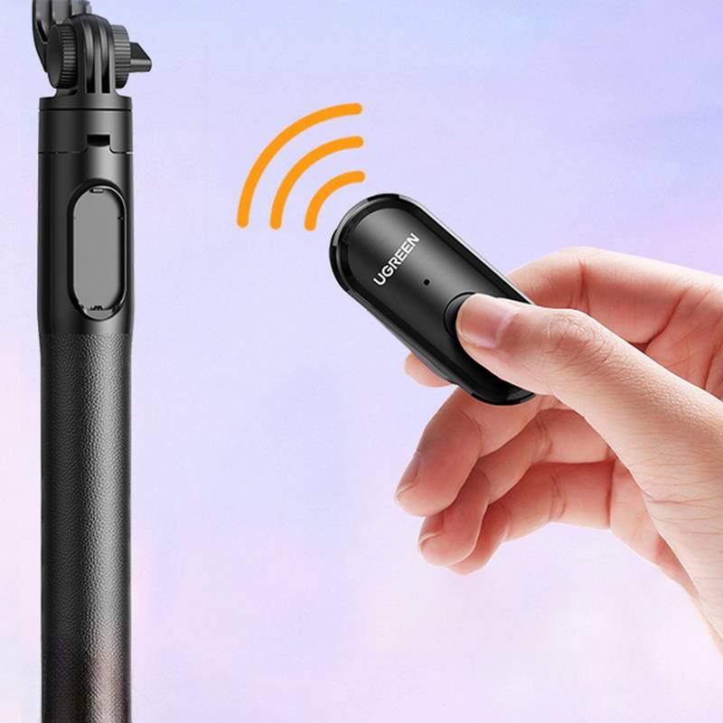 Ugreen LP586 Selfie Stick with Bluetooth Control 1.5m (black)